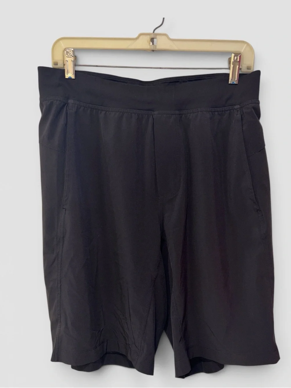 Lululemon T.H.E. Short 10.5-inch linerless shorts Men’s L